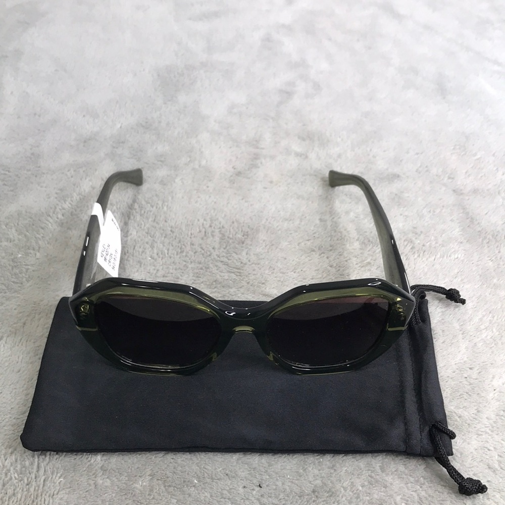 Keo Women’s Kenley Rx-Able Sunglasses Green Crystal  New